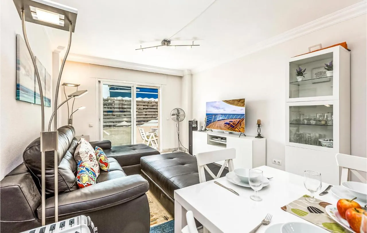 1 Bedroom Cozy Apartment In Marbella 0*,