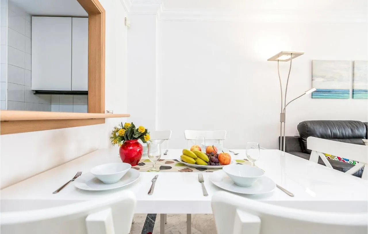 1 Bedroom Cozy Apartment In Marbella